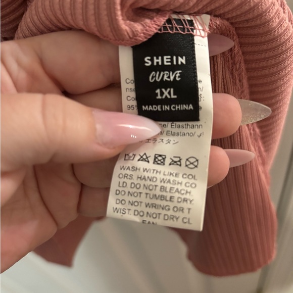 Dresses - Picture 10 of 15